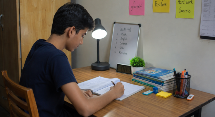 How to Create a Positive Learning Environment at Home